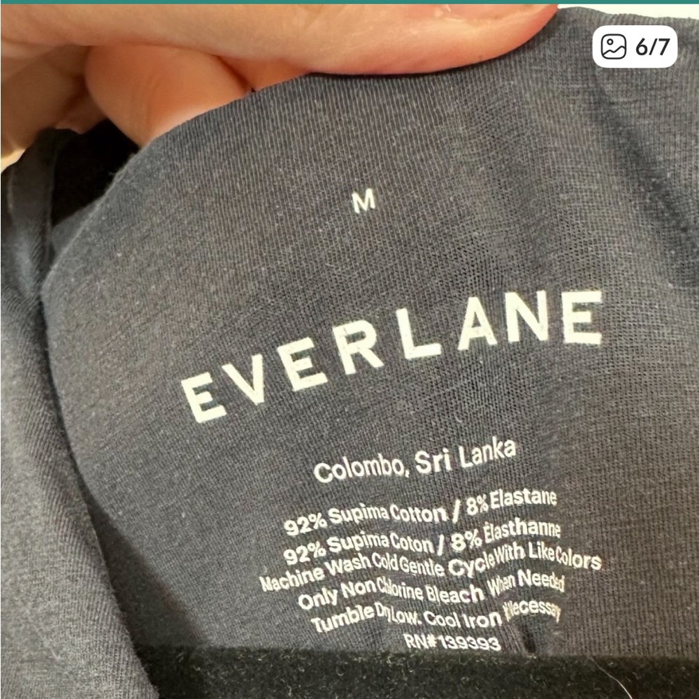 Everlane | Supima Cotton Long Sleeve V-Neck Bodysuit in Black - Picture 6 of 7